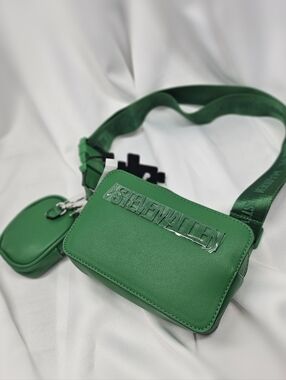Steve Madden Green Belt Bag Crossbody NWT Logo Strap Emerald